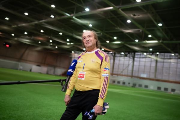 «Герои Олимпа» сыграли в футбол с командой «Старко»: победила дружба3