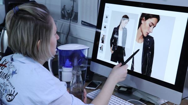 Дизайнер поделился советами по выбору одежды в интернет-магазинах