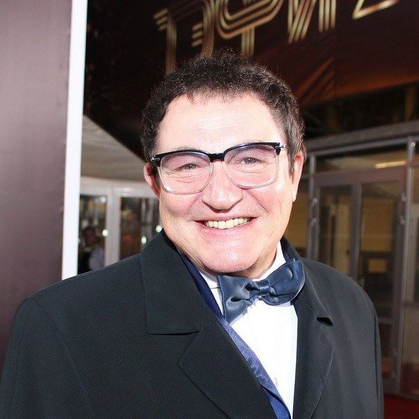 Дмитрий Дибров продает дом после развода0