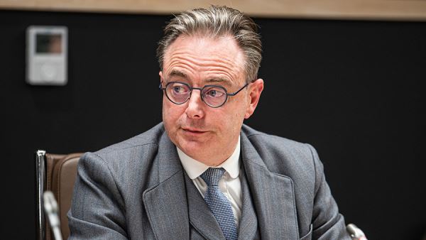 Премьер-министр Бельгии назвал условия использования активов РФ для Украины