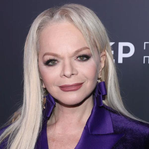 Директор Ларисы Долиной назвал беспределом травлю певицы0