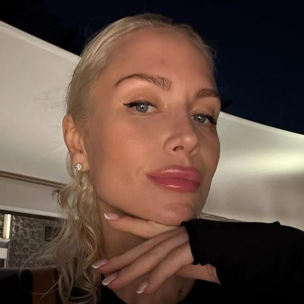 Екатерина Гордон поможет покупательнице квартиры Долиной0