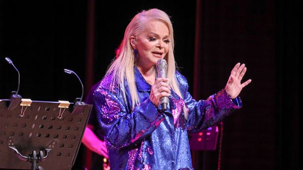 Долина переносила срок сделки по продаже квартиры на 10 дней