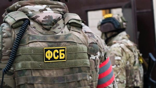 ФСБ задержала поджегшего термошкаф вышки связи в Ростовской области мужчину