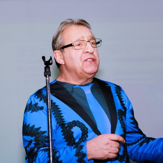 Сегодня 80 лет Геннадию Хазанову0