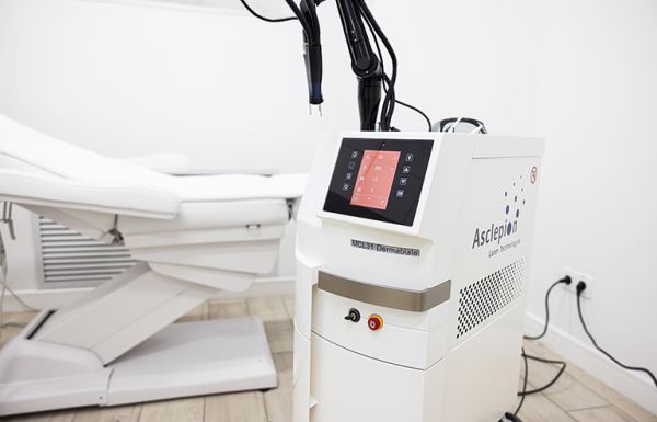 Лазерная шлифовка рубцов при постакне