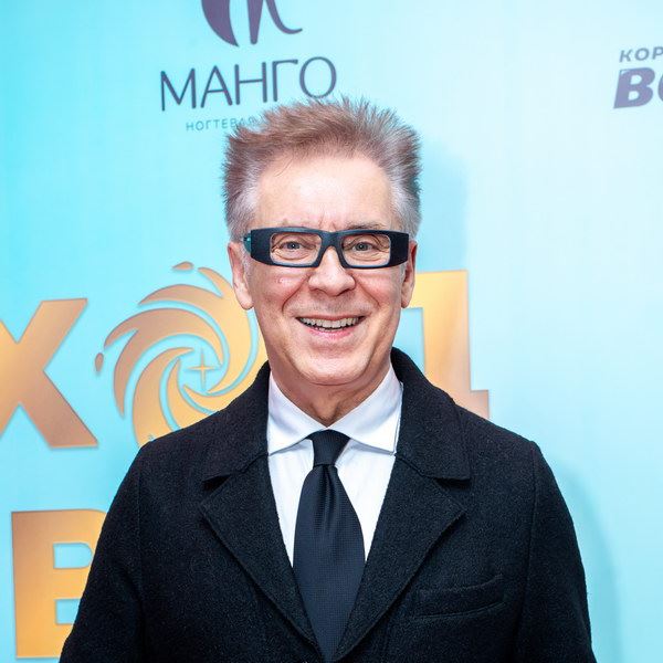 Премия «Выход в свет» ознаменовала торжество телевидения и бизнеса0