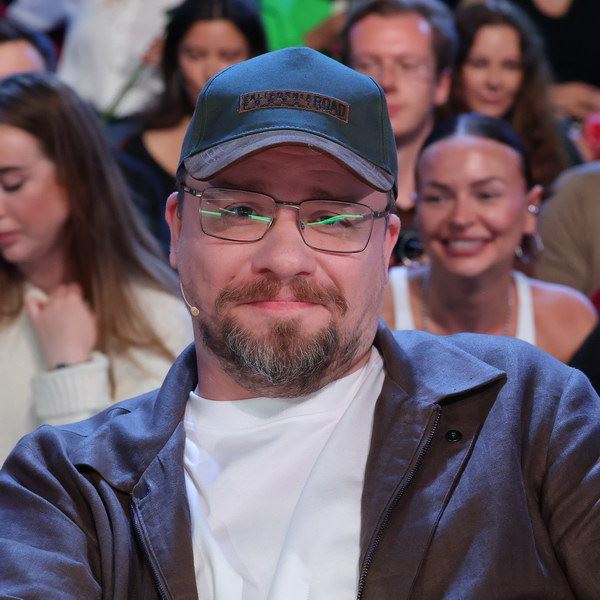 Гарик Харламов и Роман Костомаров поборются за звание самого смешного в новом выпуске «Звёзд»0